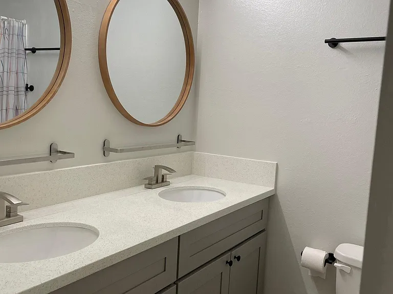 4637 S Mill Ave — Photo 11