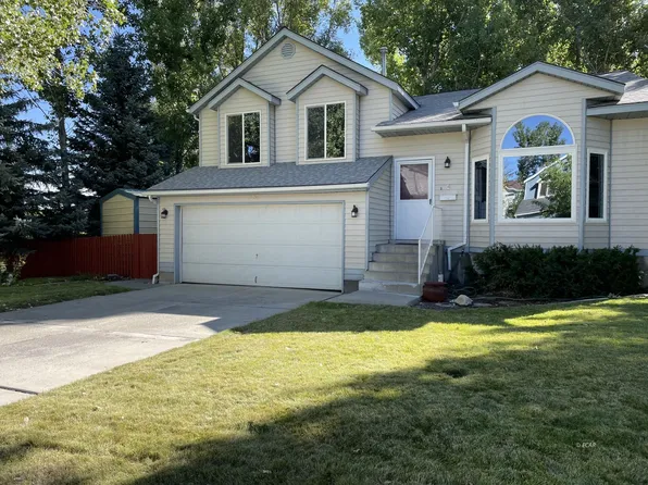2126 Colonial Dr, Elko, NV 89801