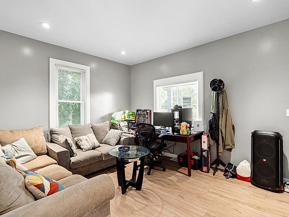 3rd image of 1302 Avenue B