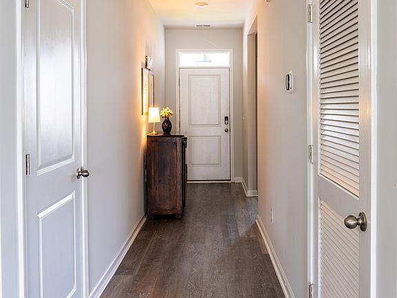 5th image of 275 Forestbrook Cove Circle