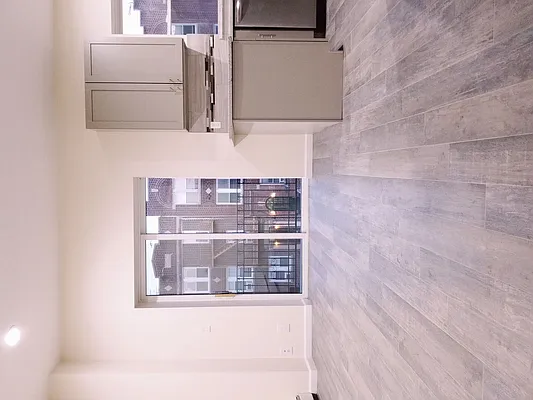 Rented by NYLA Realty | media 9