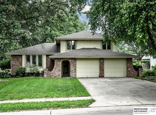 16234 Elm St, Omaha, NE 68130