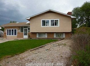 326 Dexter St, Colorado Springs, CO 80911