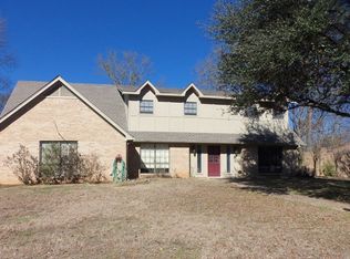 31 Rim Rd, Kilgore, TX 75662