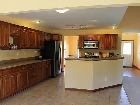 4th image of 21122 Floralwood Dr