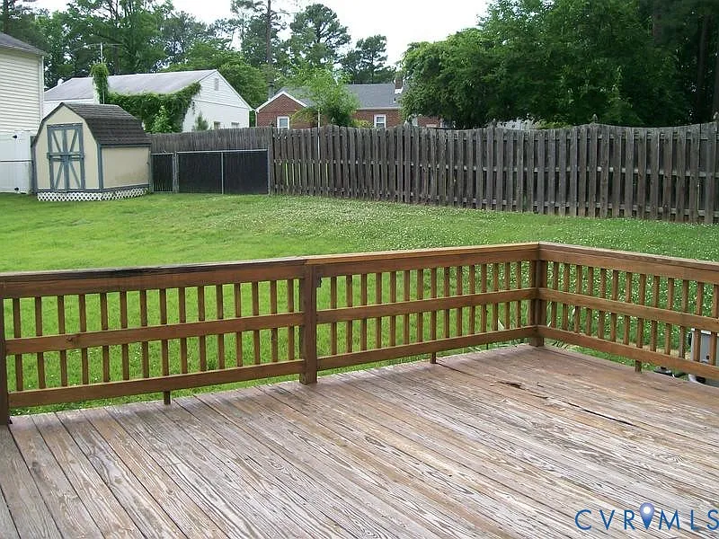 4 bed, 2.5 bath, 2384 sqft, $2,300 — Photo 3