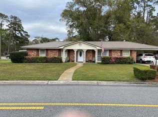 132 Tee Ln, Brunswick, GA 31525