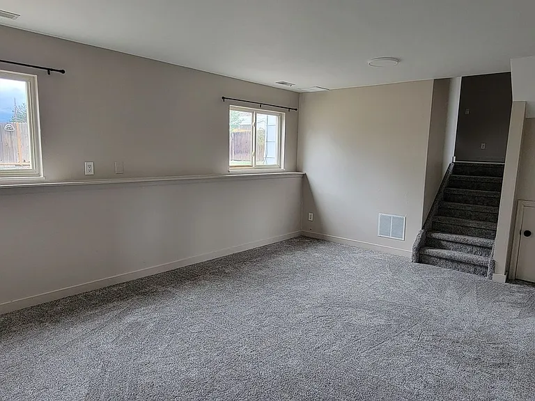 608 Harding Ave — Photo 12