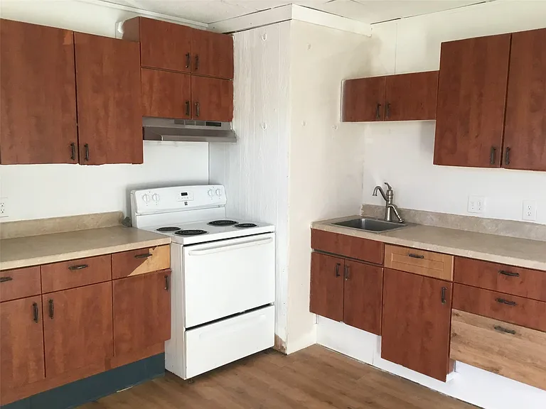 1404 E Bayshore Dr #B — Photo 3