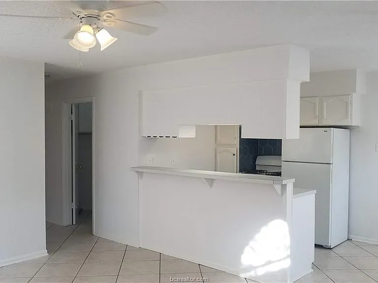 1533 Hillside Dr — Photo 13