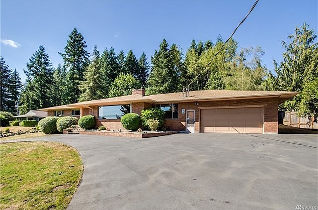 1st image of 2354 E Lynnwood Dr