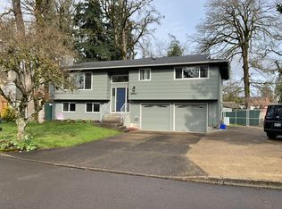 6967 Oakridge Dr, Gladstone, OR 97027