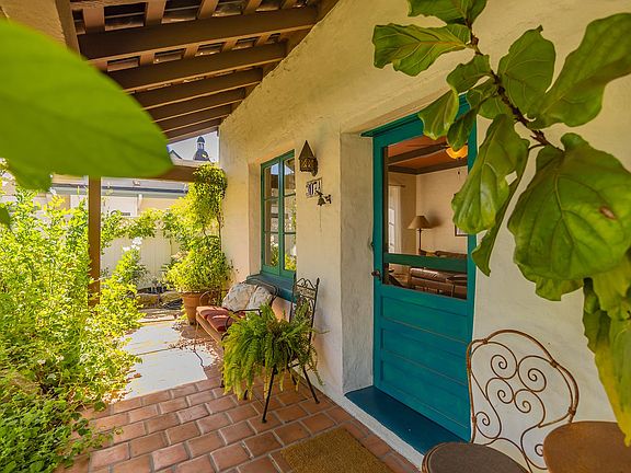 2nd image of 307A E Aliso St #A