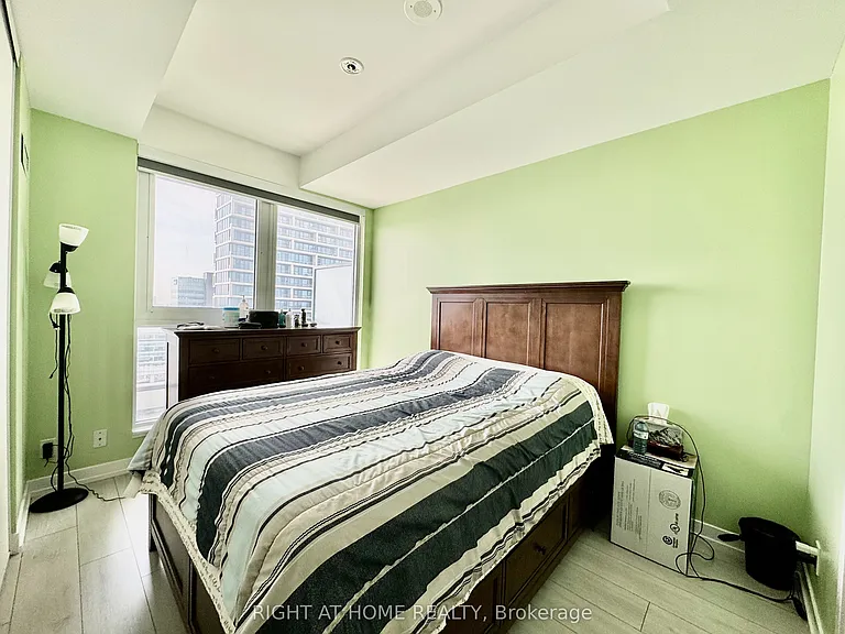 898 Portage Pkwy #1903 — Photo 17