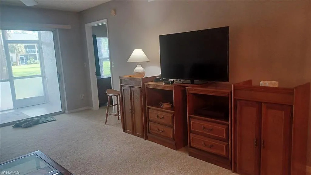 2 bed, 2.0 bath, 1300 sqft, $3,200 — Photo 1