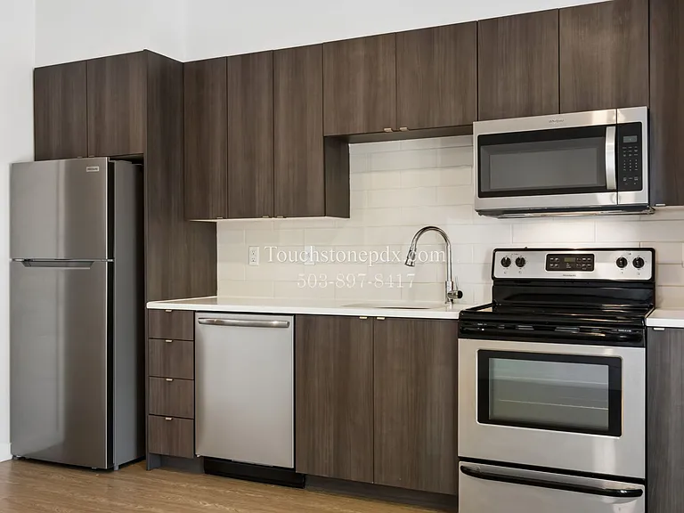 424 NE Jessup St #4 — Photo 13