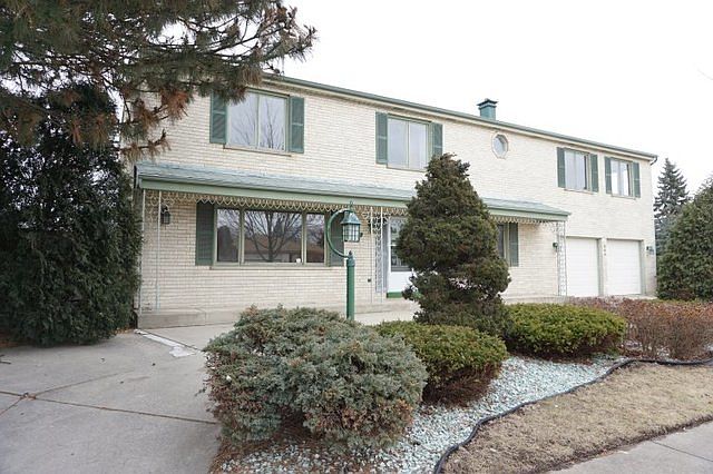 1st image of 299 Anita St