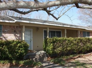 911 S Avenue L, Clifton, TX 76634