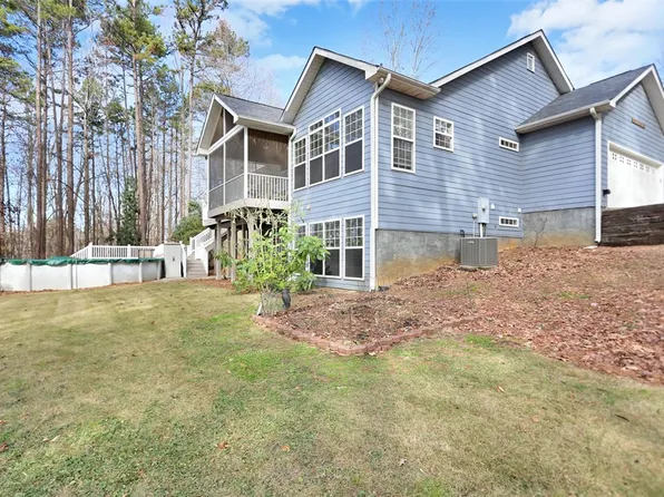 707 Marina Pointe Ct, Seneca, SC 29672