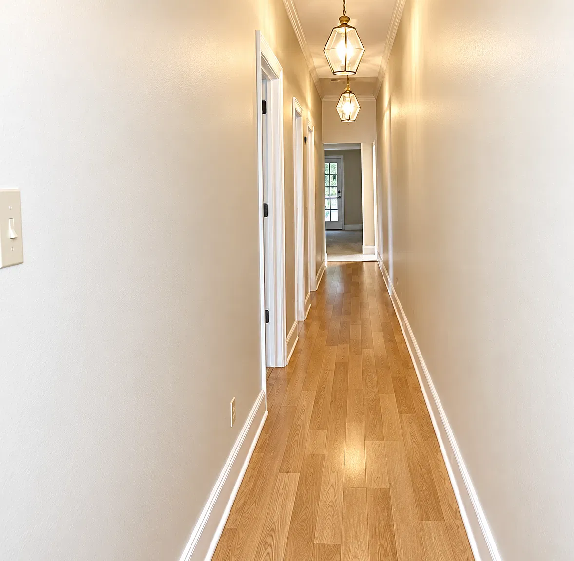 3 bed, $2,400 — Photo 4