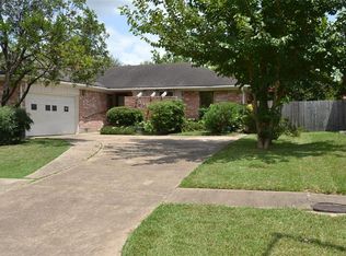 7319 Windrow Ln, Houston, TX 77072