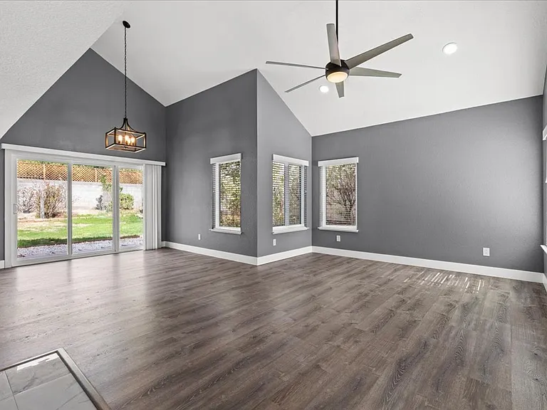 3201 Ventana Hills Dr — Photo 4