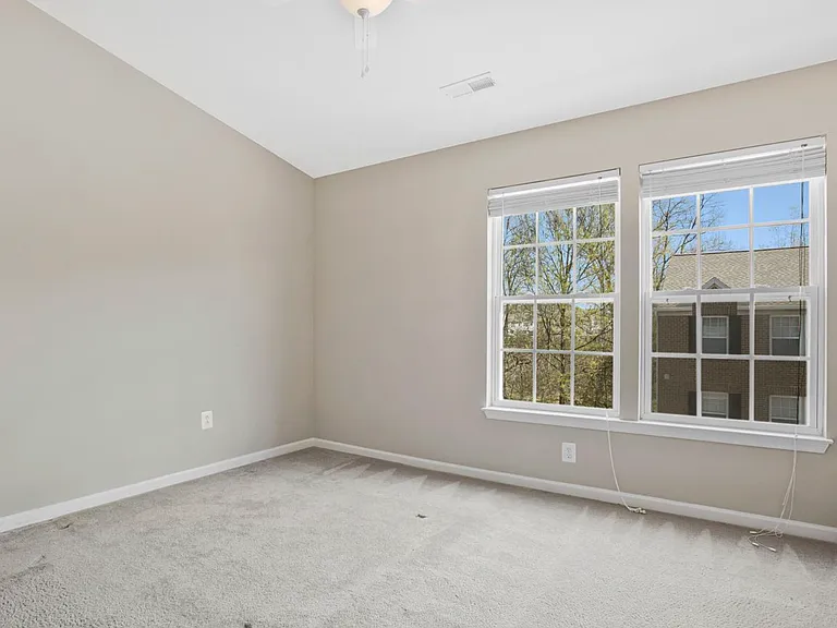 Second junior bedroom on upper level