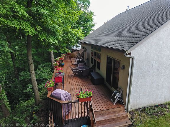 3rd image of 68 Kingsmeadow Ln