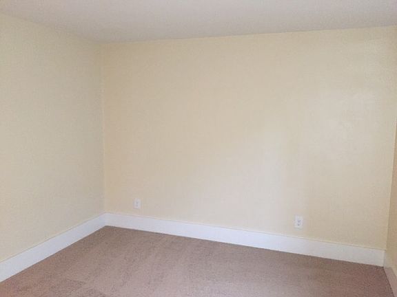 5th image of 915 Chartiers Ave #1