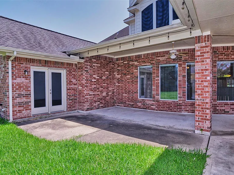 21318 Chickory Trl — Photo 32