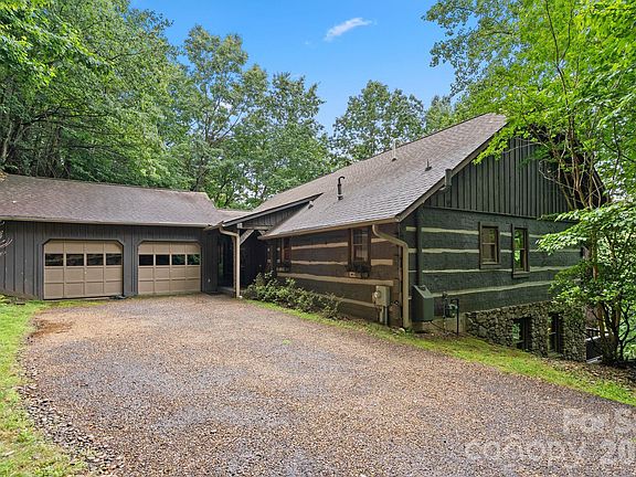 4th image of 65 Sugar Maple Dr