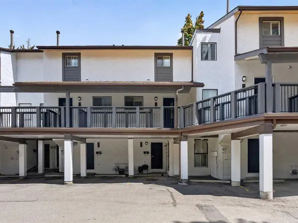 2520 E Palliser Dr SW #408, Calgary, AB T2V 4S9
