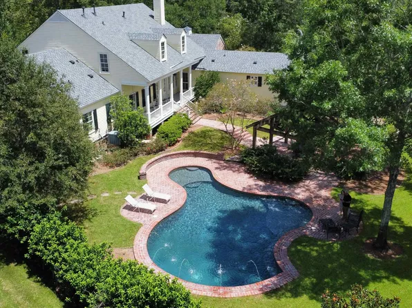 10215 Barringer Foreman Rd, Baton Rouge, LA 70809