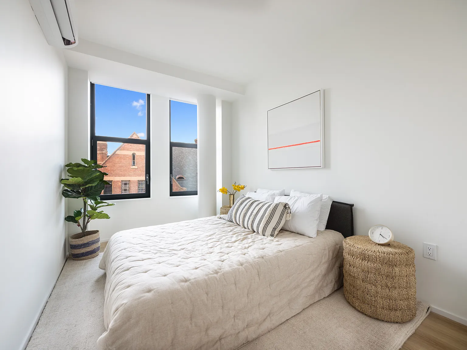 955 Sterling Place — Photo 4