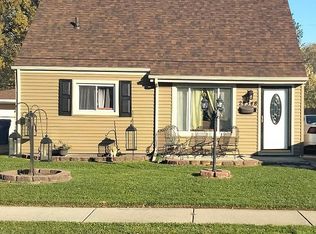 24348 Lauren Ave, Warren, MI 48089