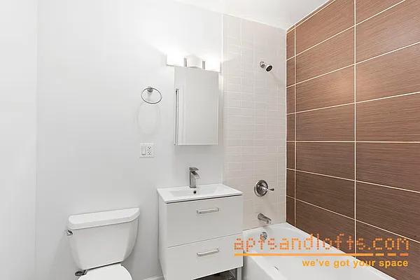 Rented by aptsandlofts.com | media 11