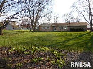 115 E Marion St, Henderson, IL 61439