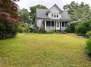 21 Oak St, Bellingham, MA 02019