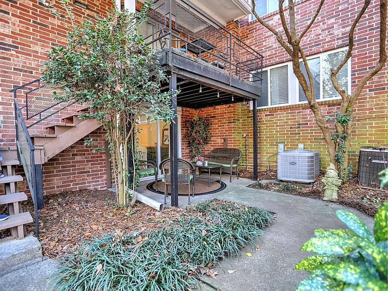 4266 Roswell Rd NE #K1 — Photo 6