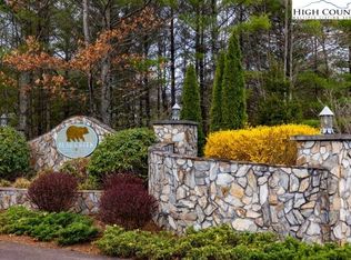 Bear Tracks Ln, Sparta, NC 28675