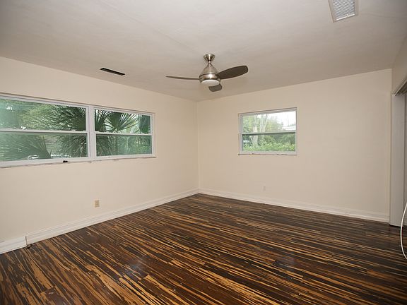 5th image of 1182 Norwood Ave