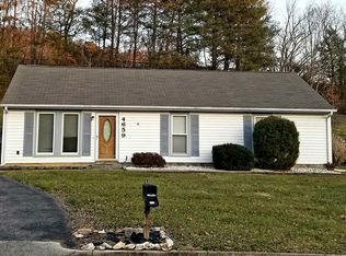 4659 Horseman Dr NE, Roanoke, VA 24019
