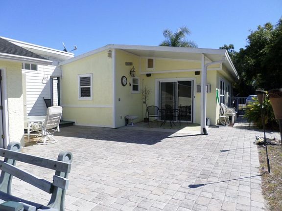 2nd image of 3127 SE 21st Ct