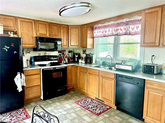 5th image of 113 Pinewood Acres Dr