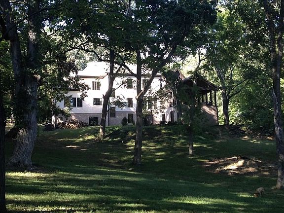2nd image of 409 Wilsonia Ave