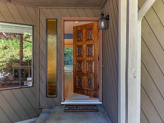 4th image of 10300 SE 13th Cir