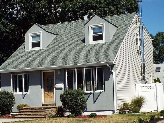 3rd image of 2415 8th St