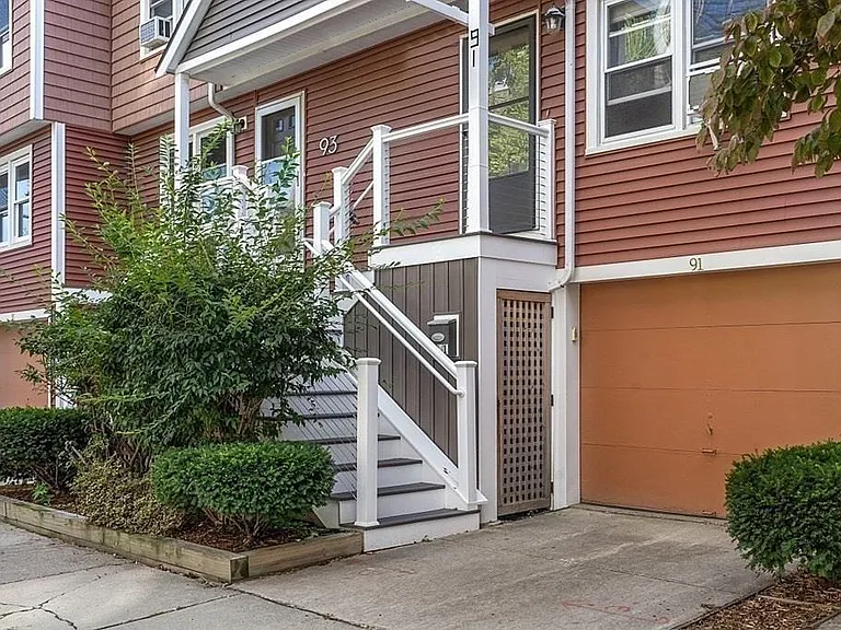 91 Winslow Ave — Photo 17