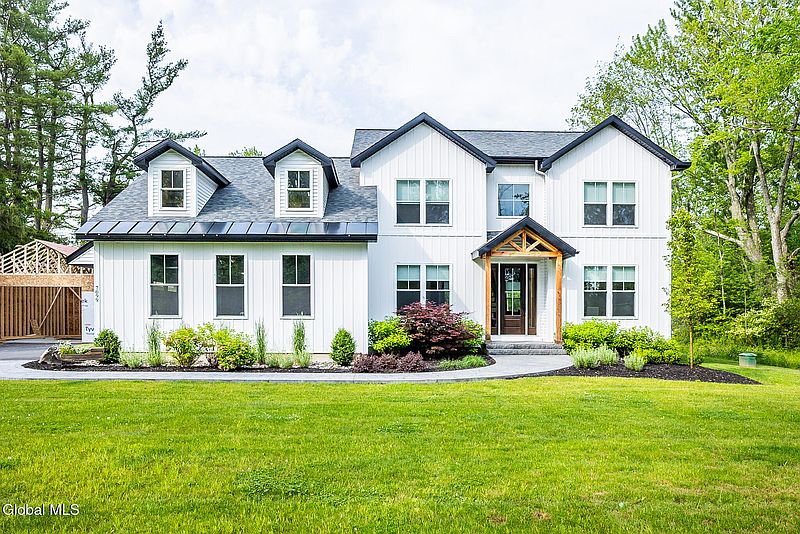 2nd image of 7099 Chandler Road