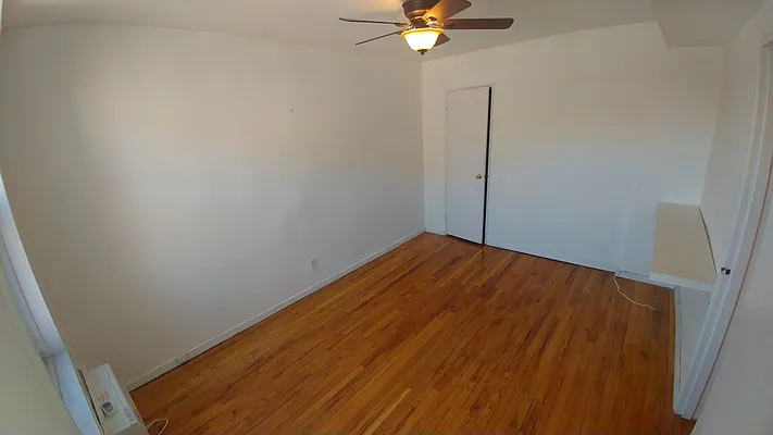 Rented by Metro Garden Realty NYC | media 37